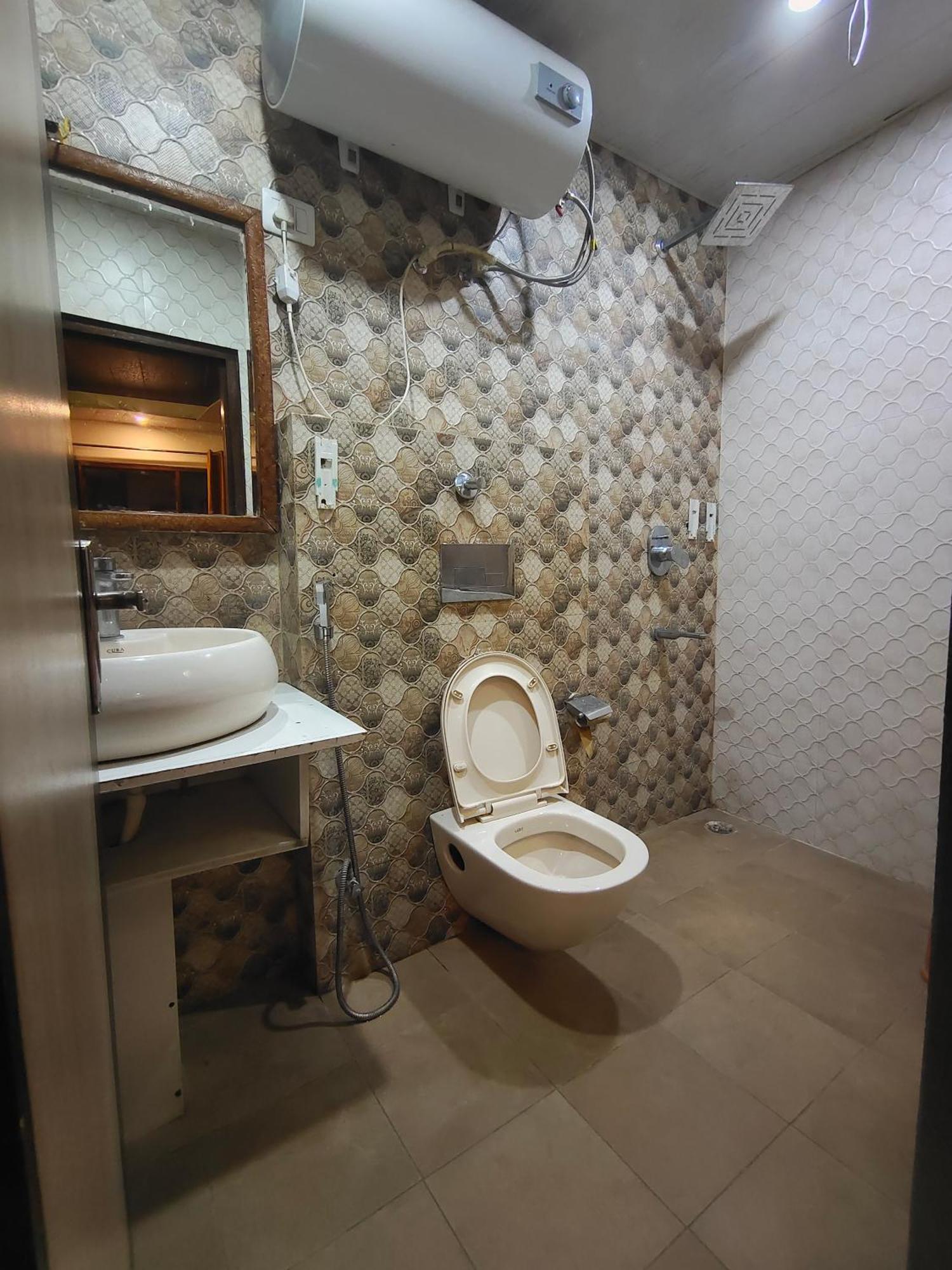 Mountain Zest-Simla Royale Near Mall Road-Free Pickup From Railway Station Simla Esterno foto
