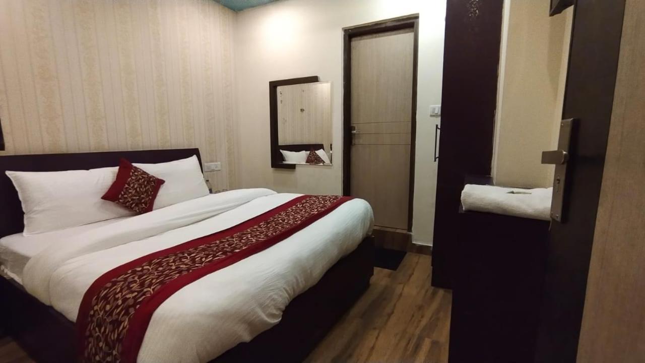 Mountain Zest-Simla Royale Near Mall Road-Free Pickup From Railway Station Simla Esterno foto
