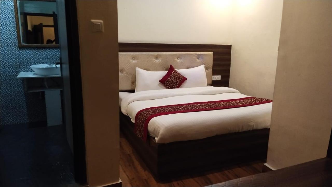Mountain Zest-Simla Royale Near Mall Road-Free Pickup From Railway Station Simla Esterno foto